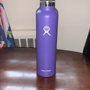 ❌❌❌SOLD❌❌❌❌❌❌BRAND NEW PURPLE HYDROFLASK